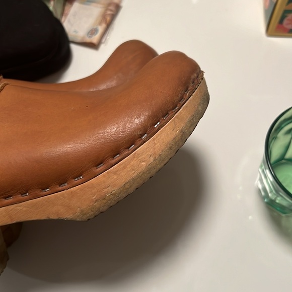 No. 6 Brown Leather Mules - Picture 5 of 8
